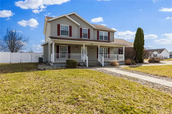 2806 Deerhaven Drive, Effingham, IL 62401