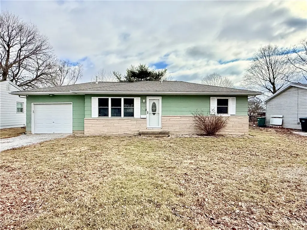 520 Camfield Street, Sullivan, IL 61951 - #1