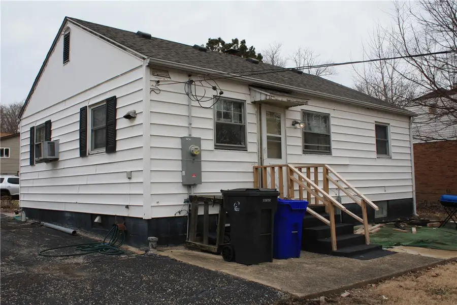 1087 W Tuttle Street, Decatur, IL 62522 - #2