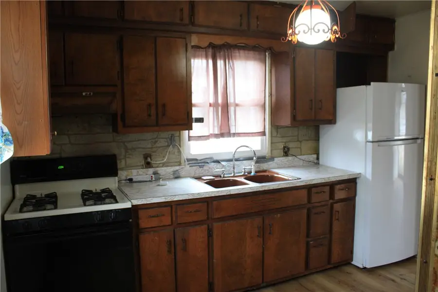 1087 W Tuttle Street, Decatur, IL 62522 - #3