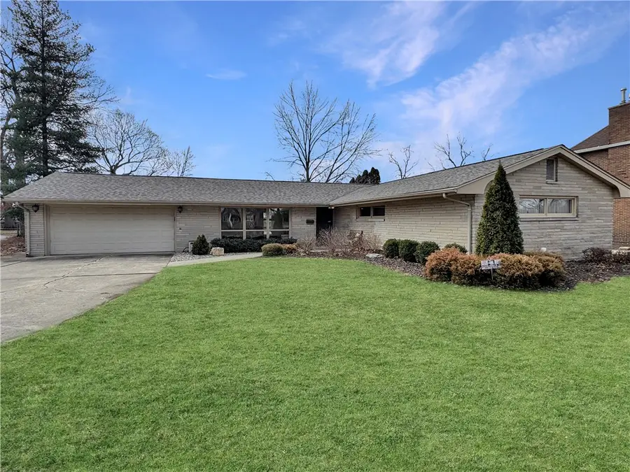 3433 Western Avenue, Mattoon, IL 61938 - #2