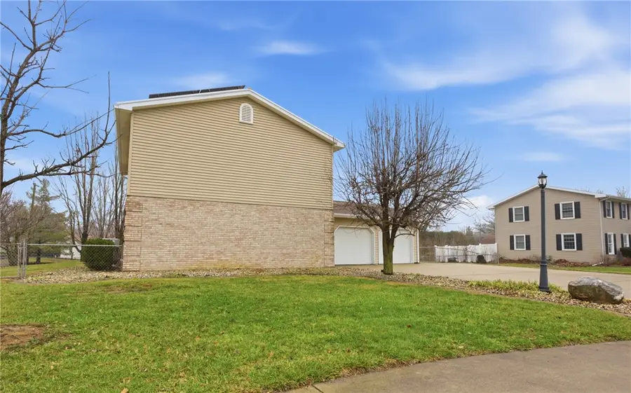 1921 Reynolds Drive, Charleston, IL 61920 - #3