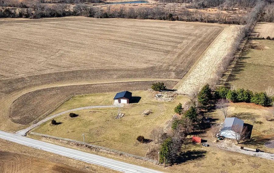 4365 N Oakley Road, Oakley, IL 62501 - #3