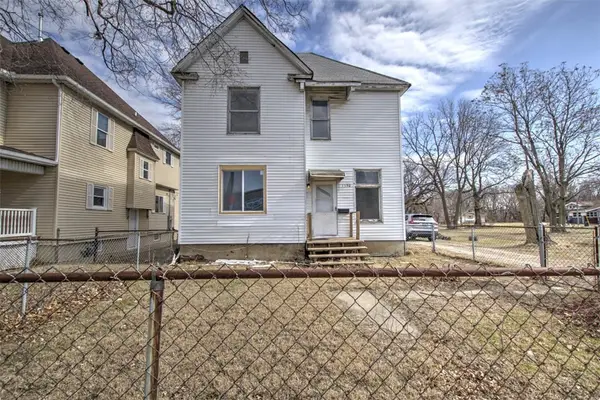 1590 N Water Street, Decatur, IL 62526