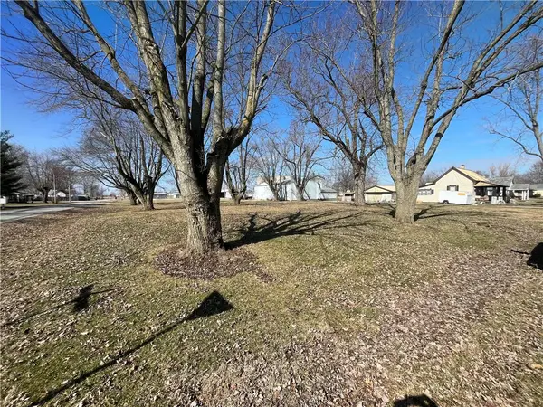 705 2nd Street, Casey, IL 62420