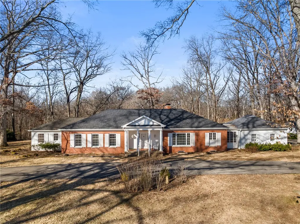 15923 N Oak Crest Road, Marshall, IL 62441 - #1