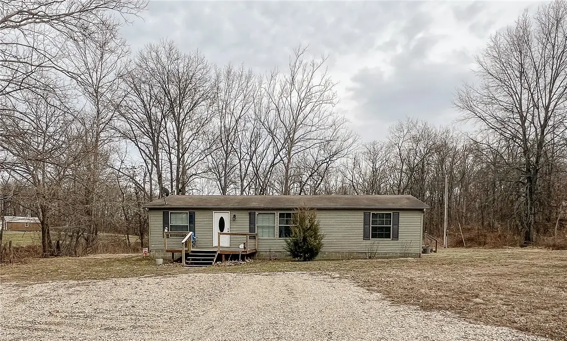 14067 E 250th Avenue, Flat Rock, IL 62427 - #1