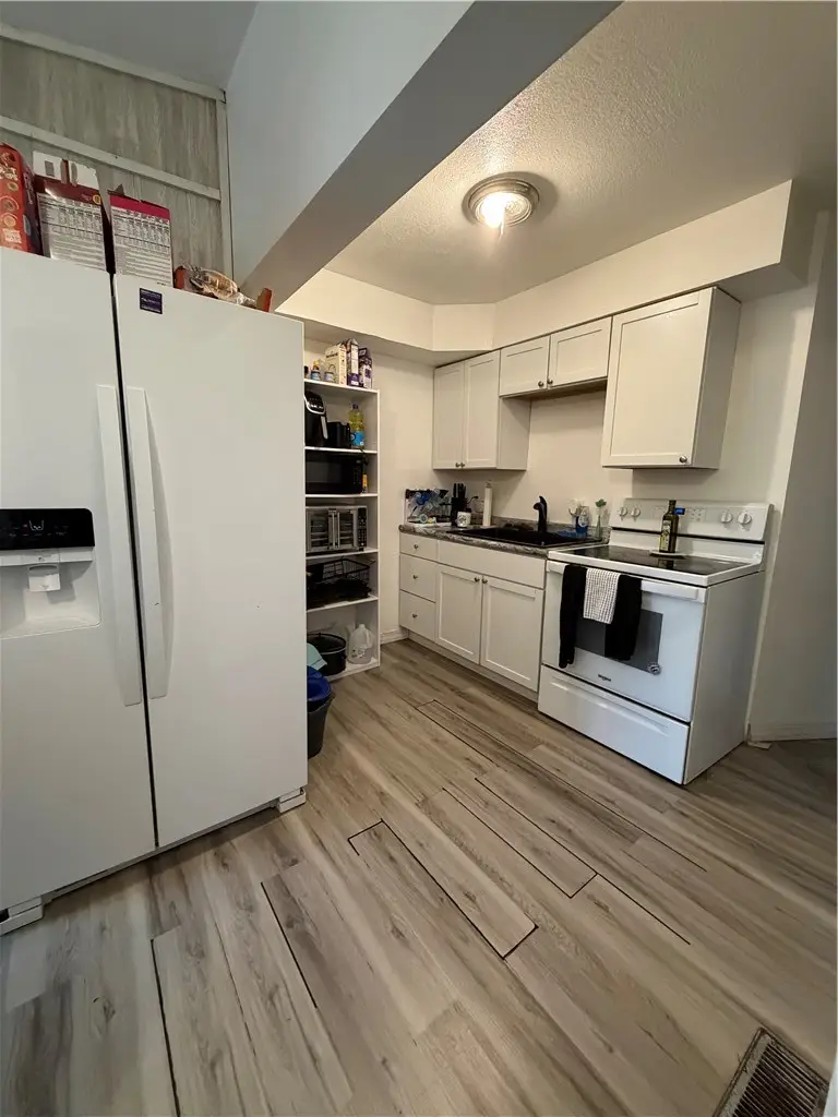 855 Stone Street, Decatur, IL 62521 - #3