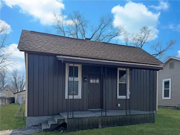 2413 Moultrie Avenue, Mattoon, IL 61938