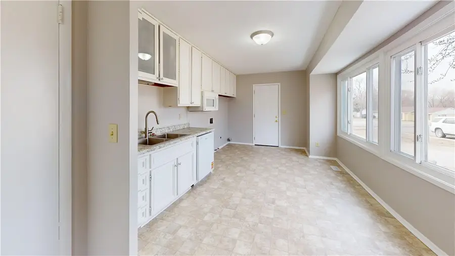 904 Sunset Ridge, Danville, IL 61832 - #3