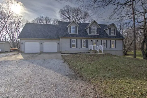 7795 Buttercup Road, Weldon, IL 61882