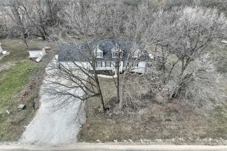 7795 Buttercup Road, Weldon, IL 61882 - #3