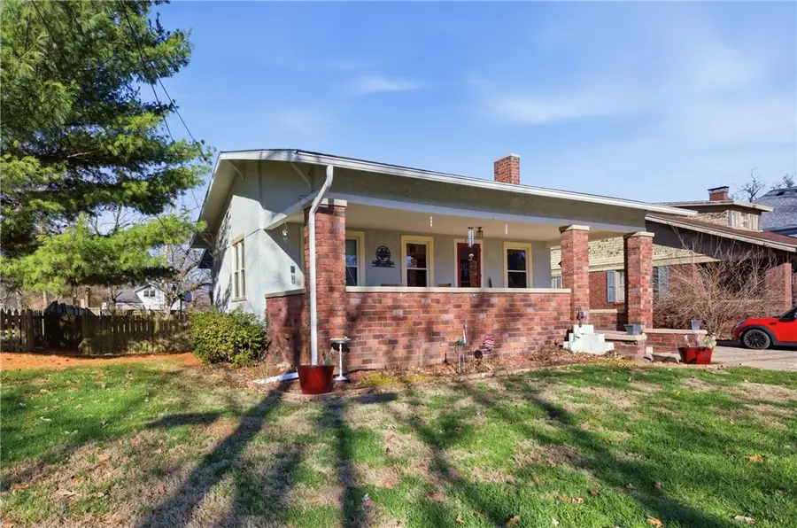 956 10th Street, Charleston, IL 61920 - #2