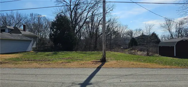 205 Lincoln Street, Greenup, IL 62428