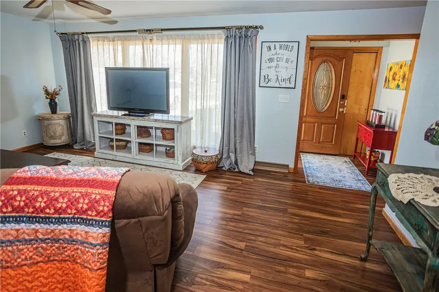 1202 Holiday Drive, Effingham, IL 62401 - #2