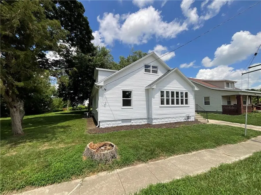 108 W Virginia Avenue, Effingham, IL 62401 - #3