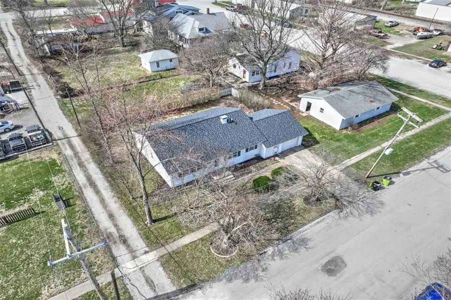 243 4th Street, Illiopolis, IL 62539 - #3