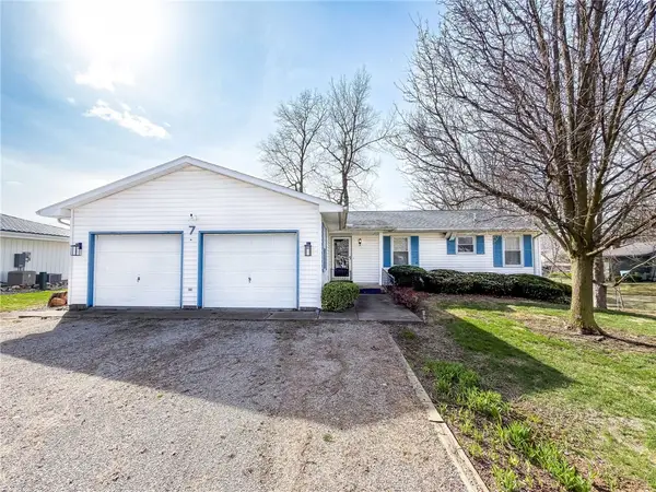 7 Circle Drive, Paris, IL 61944