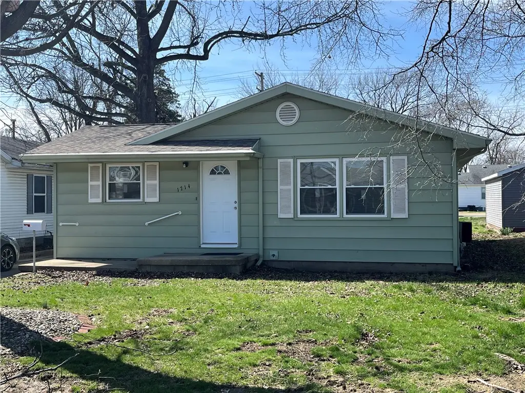 1714 12th Street, Charleston, IL 61920 - #1