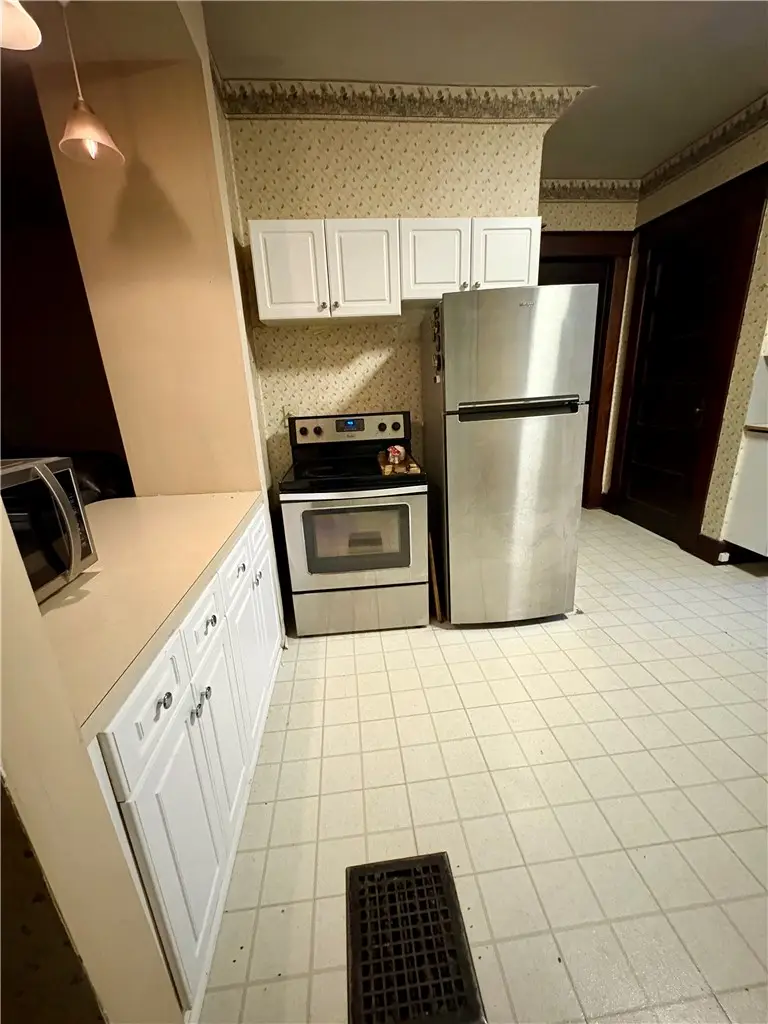 711 Vance Street, Paris, IL 61944 - #2