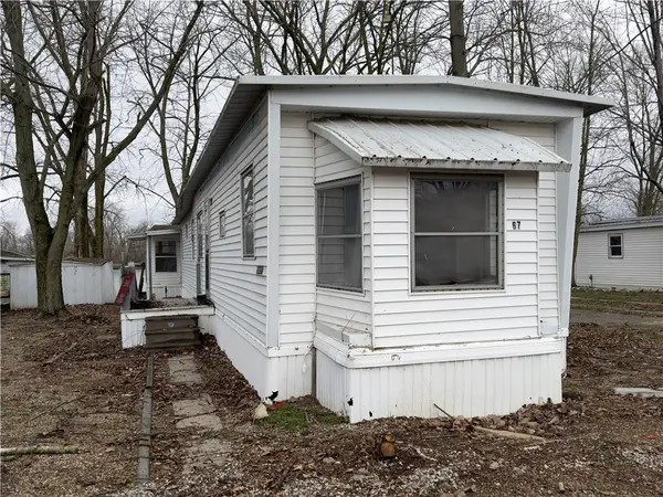 67 Lakeview Road, Gays, IL 61928