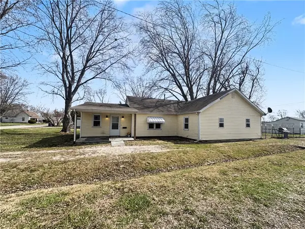 514 W Arthur Street, Paris, IL 61944