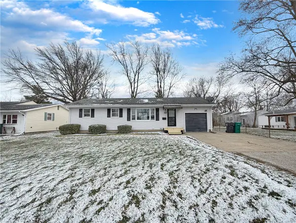 2451 W Olive Street, Decatur, IL 62526