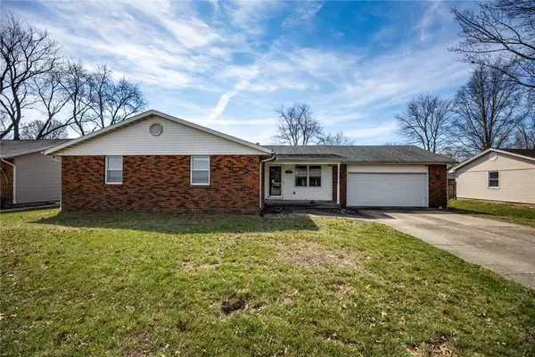 907 Evergreen Avenue, Effingham, IL 62401