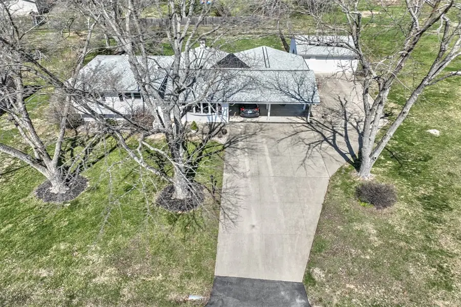 300 South Drive, Mount Zion, IL 62549 - #2