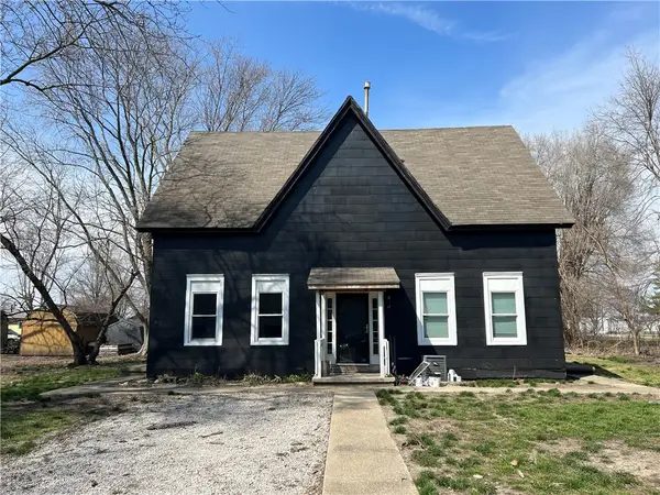 208 Poplar Street, Ashmore, IL 61912