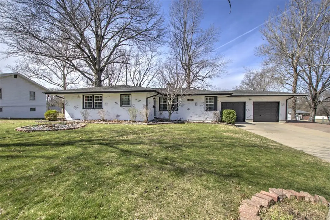 3415 N University Avenue, Decatur, IL 62526 - #1