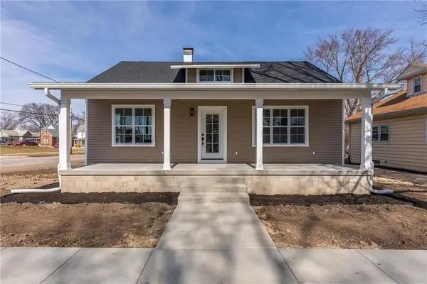 202 E Monroe Street, Sullivan, IL 61951