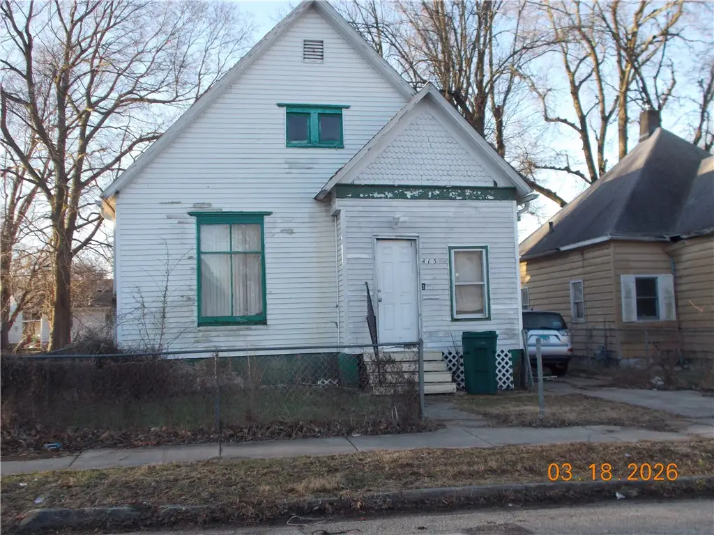 415 E Division Street, Decatur, IL 62526 - #1