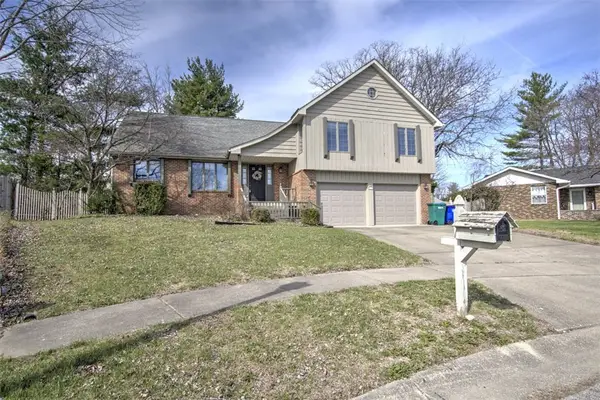 1225 W Pineview Court, Decatur, IL 62526