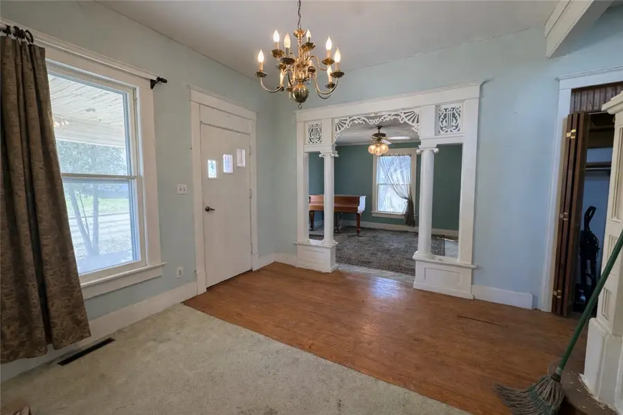 305 Polk Avenue, Charleston, IL 61920 - #2