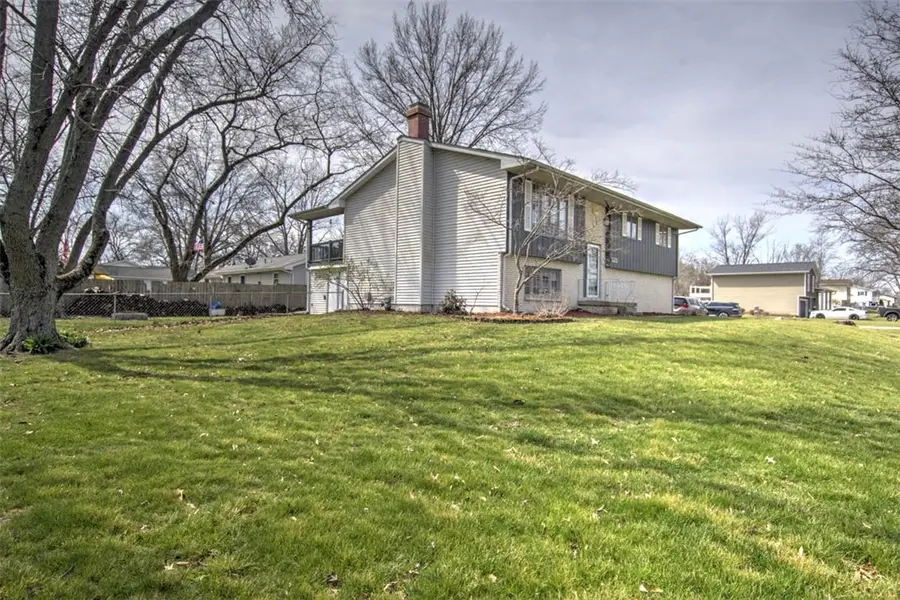 325 W Wildwood Drive, Mount Zion, IL 62549 - #3