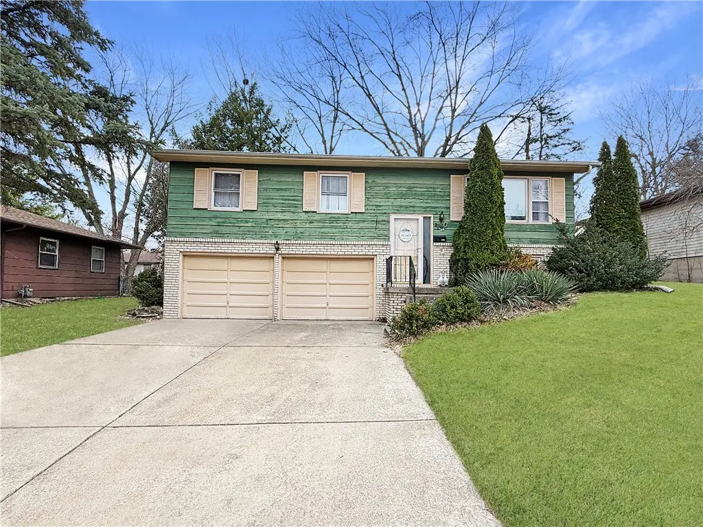 3902 Greenridge Drive, Decatur, IL 62526 - #1