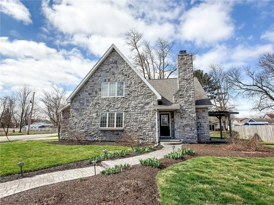 906 Ash Street, Marshall, IL 62441 - #2