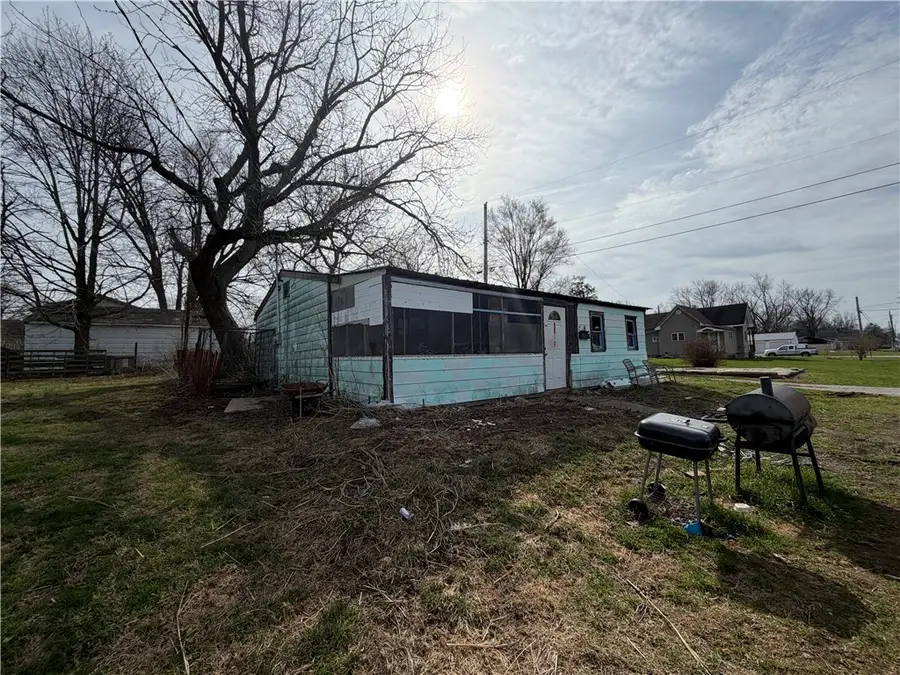 538 Austin Street, Paris, IL 61944 - #3
