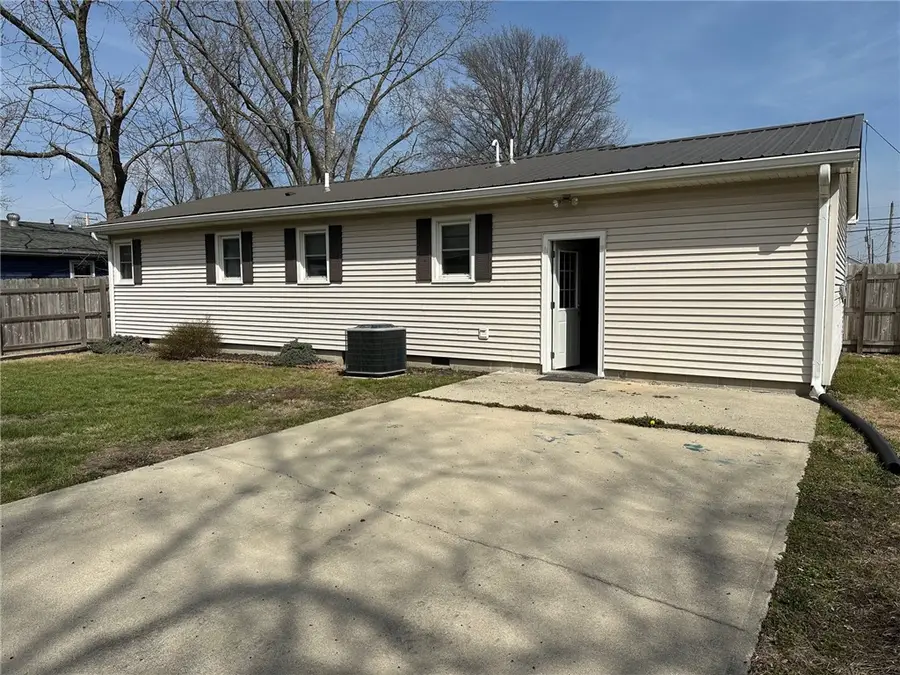 719 N Graham Street, Sullivan, IL 61951 - #2