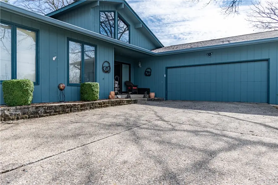 4 Country Club Road, Decatur, IL 62521 - #2