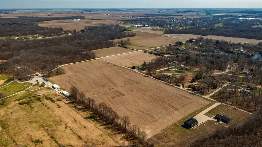 2110 N. Avenue, Saint Elmo, IL 62458 - #3