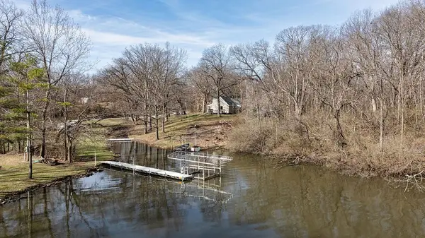 2330 S Shores Drive, Decatur, IL 62521