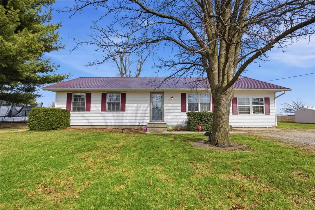 10 Sunrise Lane, Bethany, IL 61914 - #1