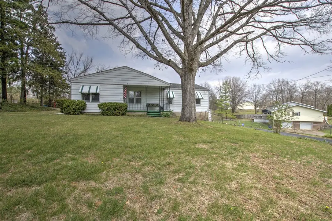 3720 E Lake Shore Drive, Decatur, IL 62521 - #1