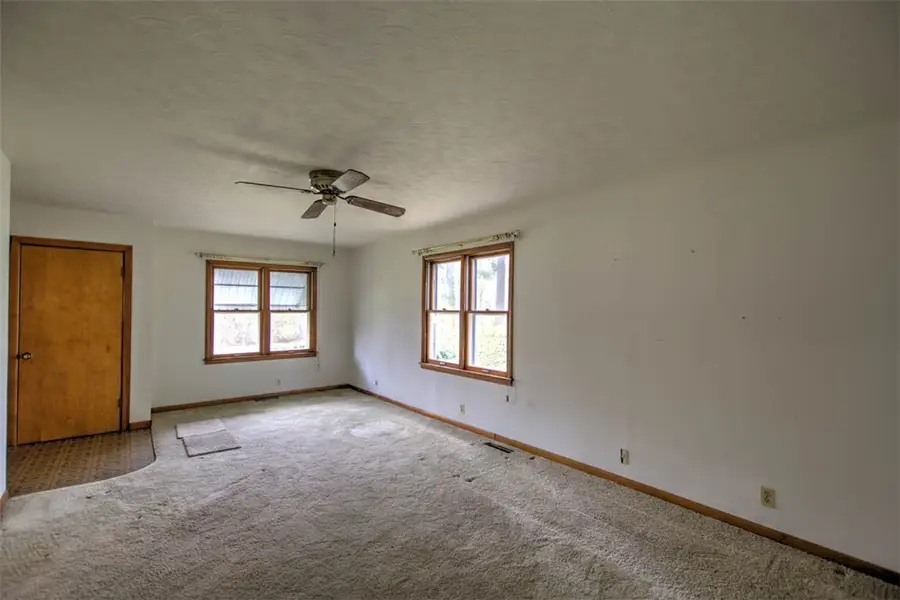 3720 E Lake Shore Drive, Decatur, IL 62521 - #3