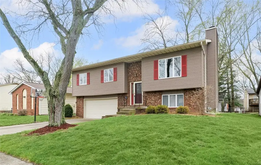 831 S Jefferson Drive, Decatur, IL 62521 - #3