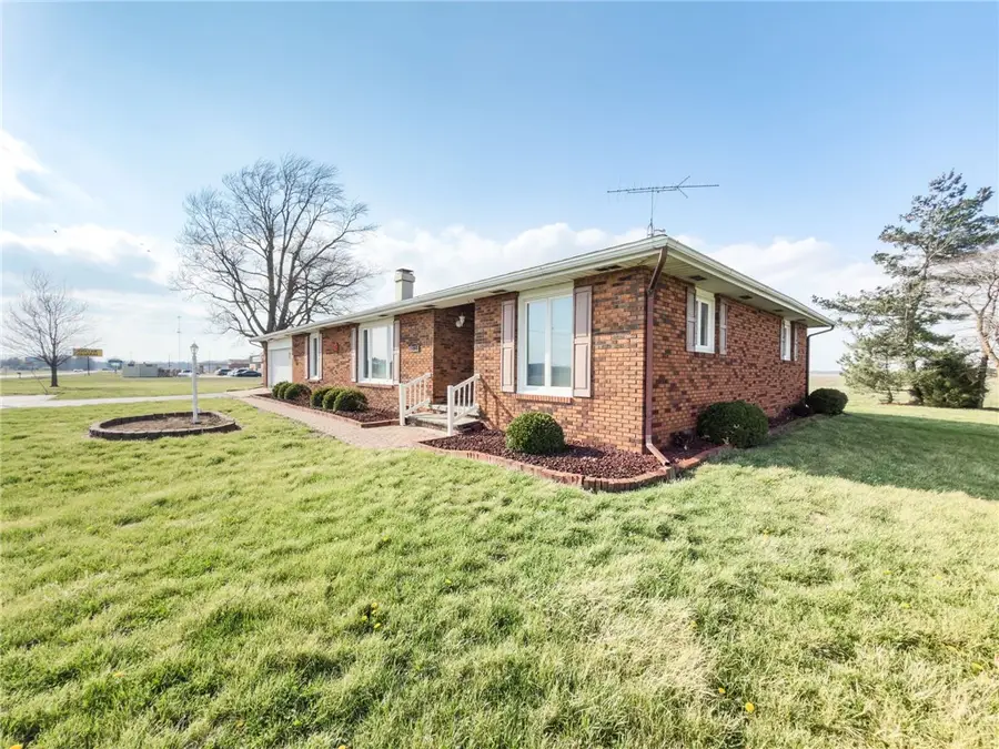 1376 E 1050th Avenue, Oblong, IL 62449 - #3