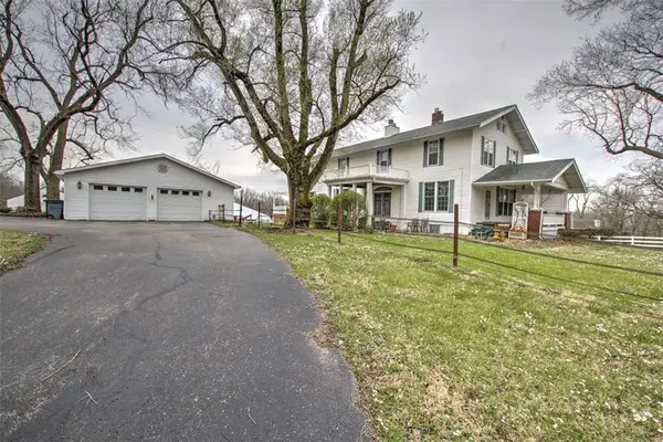 2500 W Center Street, Decatur, IL 62526