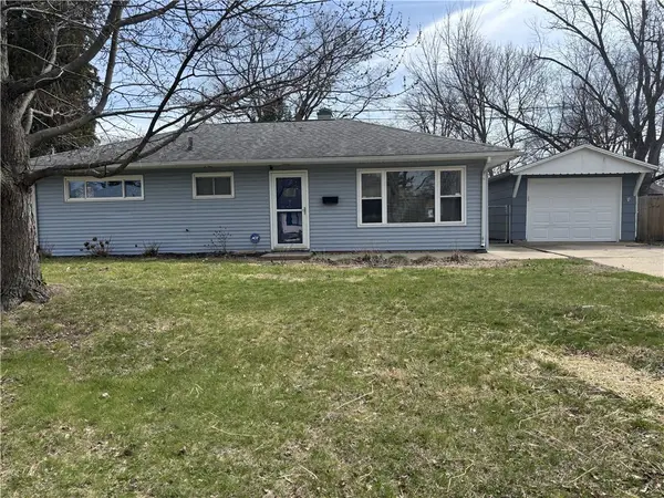 10 E Columbia, Danville, IL 61832